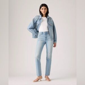 Levi’s Wedgie Slim Fit - Size 28x30 - Light Wash